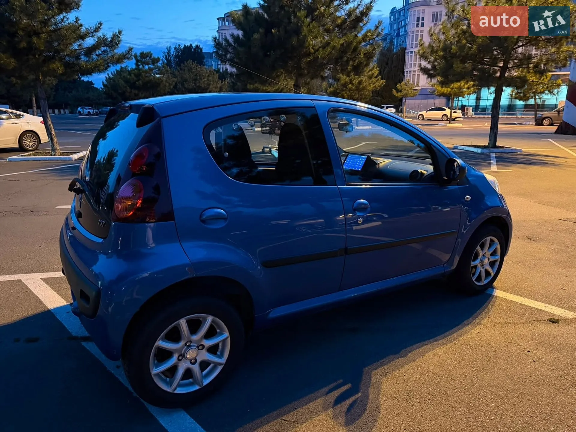 2012 Peugeot 107 - мініатюра 4