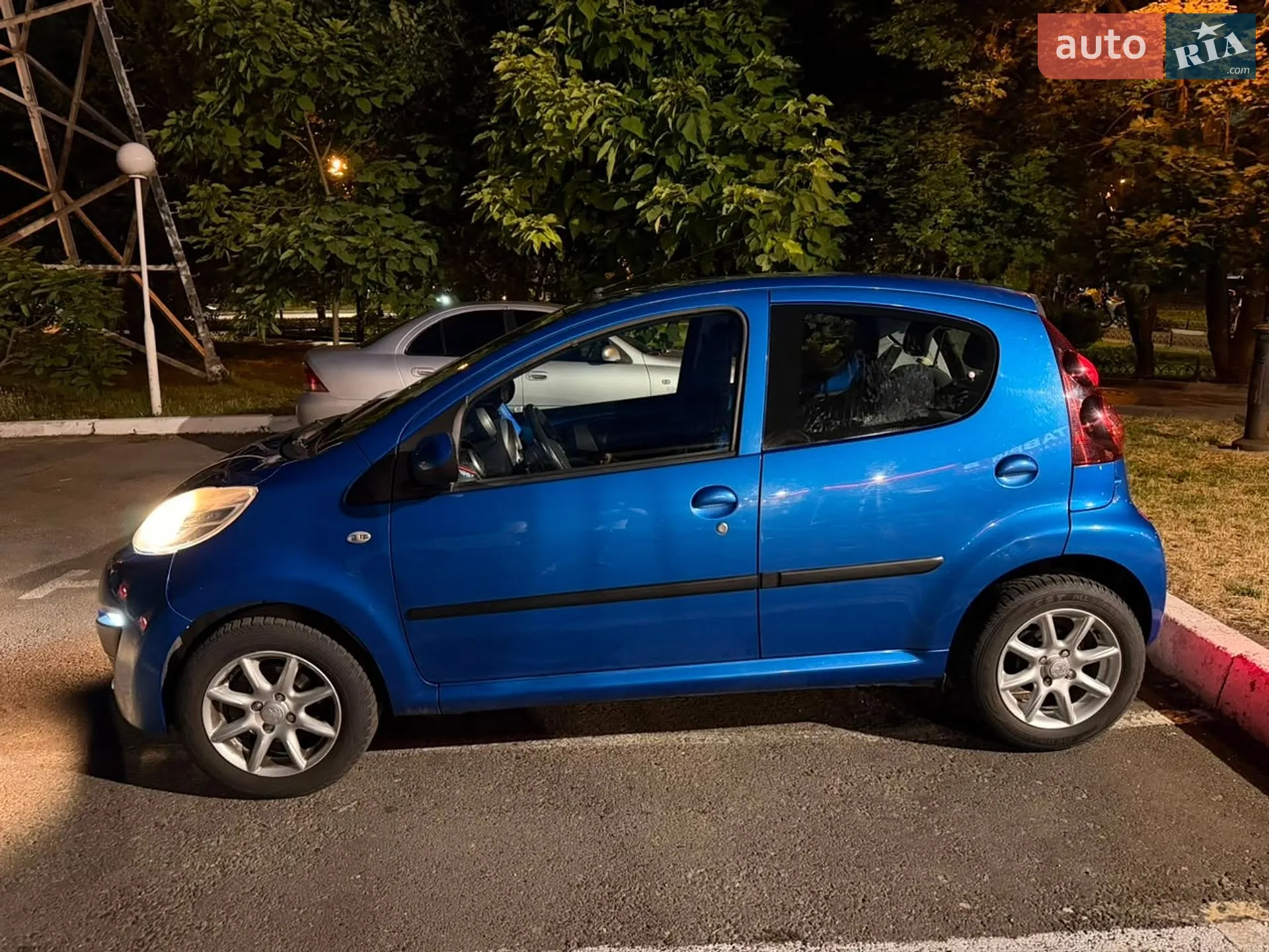 2012 Peugeot 107 - мініатюра 6