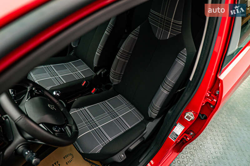 Хэтчбек Peugeot 108 2018 в Киеве фото 9 Хэтчбек Peugeot 108 2018 в Киеве