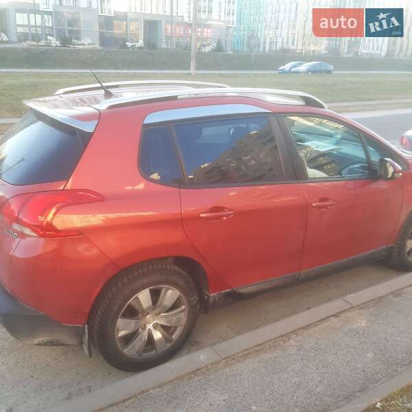 Позашляховик / Кросовер Peugeot 2008 2014 в Львові