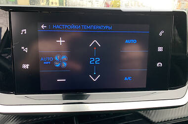 Внедорожник / Кроссовер Peugeot 2008 2021 в Киеве