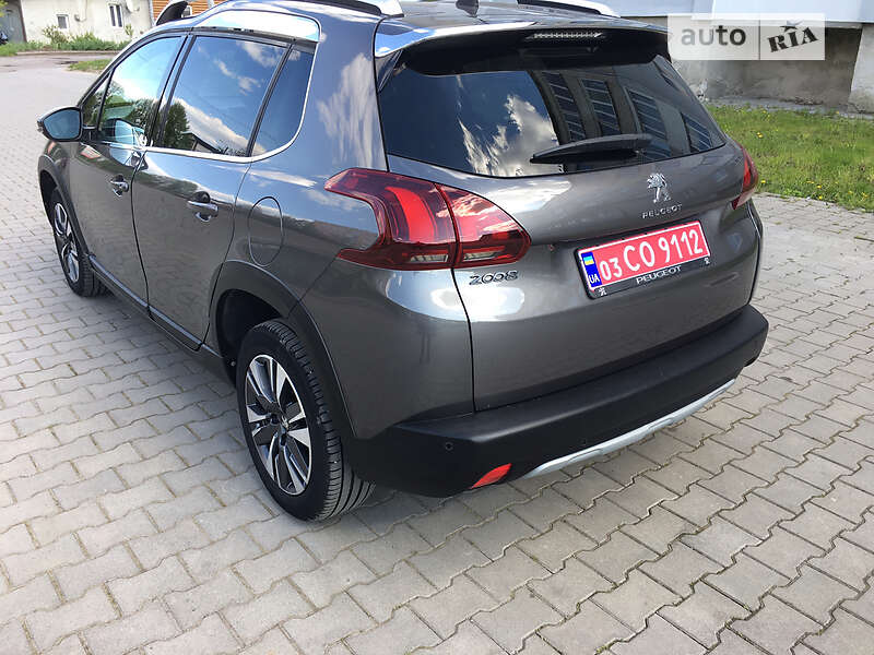 Позашляховик / Кросовер Peugeot 2008 2017 в Дубні