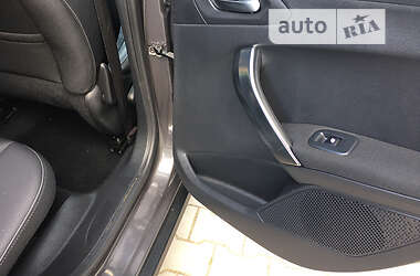 Позашляховик / Кросовер Peugeot 2008 2017 в 