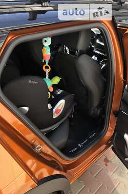 Внедорожник / Кроссовер Peugeot 2008 2020 в 