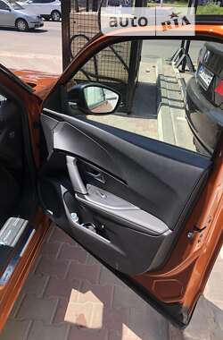 Внедорожник / Кроссовер Peugeot 2008 2020 в 