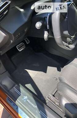 Внедорожник / Кроссовер Peugeot 2008 2020 в 