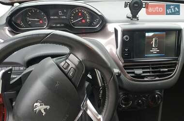 Внедорожник / Кроссовер Peugeot 2008 2014 в Львове