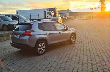 Позашляховик / Кросовер Peugeot 2008 2015 в Чернівцях