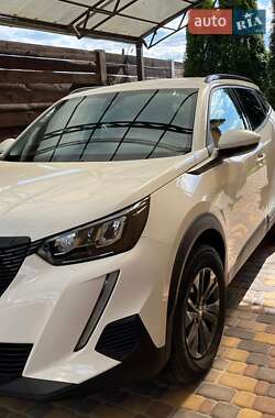 Внедорожник / Кроссовер Peugeot 2008 2021 в 