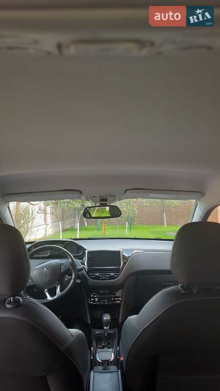 Позашляховик / Кросовер Peugeot 2008 2019 в Івано-Франківську