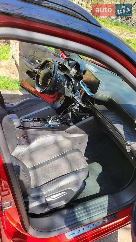 Позашляховик / Кросовер Peugeot 2008 2020 в Одесі