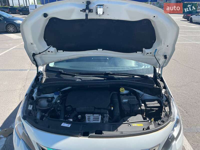 Позашляховик / Кросовер Peugeot 2008 2018 в Вінниці