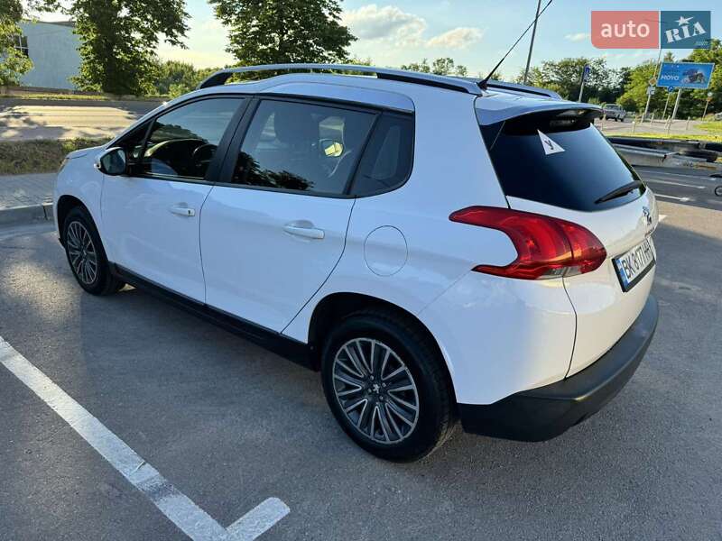 Внедорожник / Кроссовер Peugeot 2008 2014 в Ровно