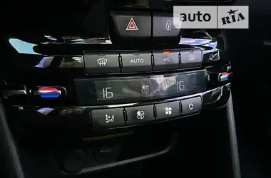 Peugeot 2008 2015