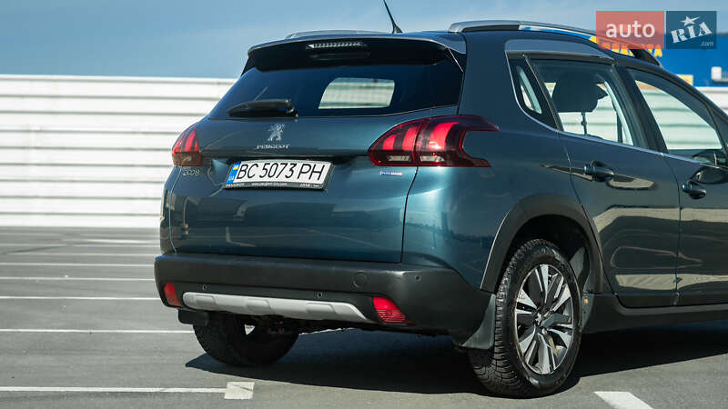 Позашляховик / Кросовер Peugeot 2008 2016 в Львові