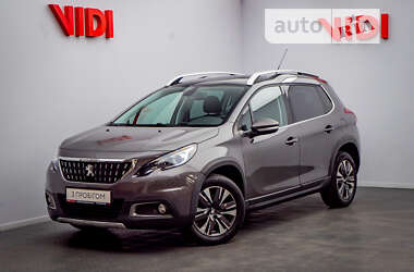 Внедорожник / Кроссовер Peugeot 2008 2017 в Киеве