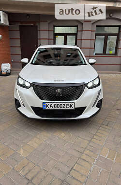 Внедорожник / Кроссовер Peugeot 2008 2020 в Киеве