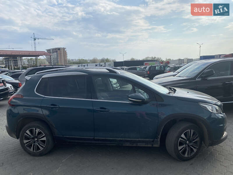 Внедорожник / Кроссовер Peugeot 2008 2016 в Львове
