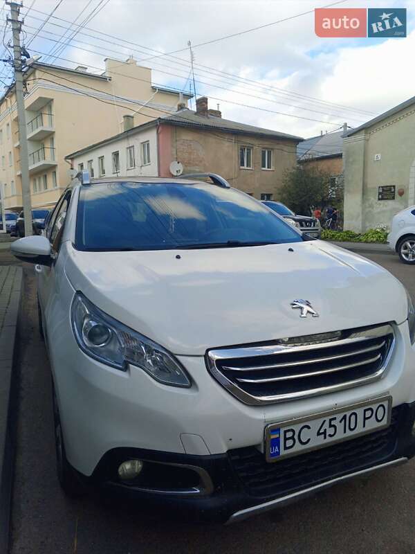 Позашляховик / Кросовер Peugeot 2008 2016 в Львові