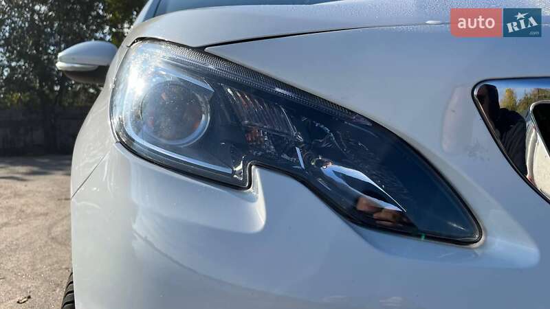 Позашляховик / Кросовер Peugeot 2008 2019 в Києві