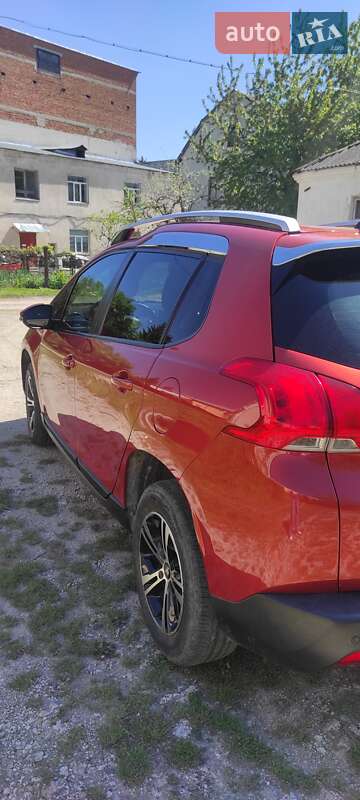 Позашляховик / Кросовер Peugeot 2008 2014 в Підволочиську