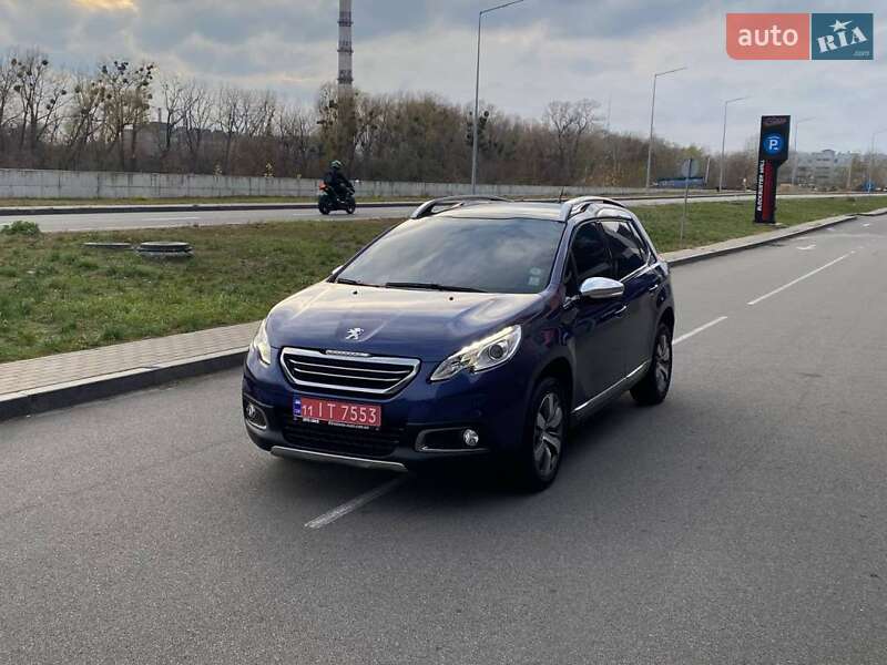 Внедорожник / Кроссовер Peugeot 2008 2015 в Киеве