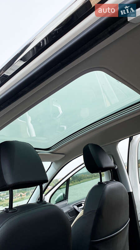 Позашляховик / Кросовер Peugeot 2008 2013 в Кривому Розі