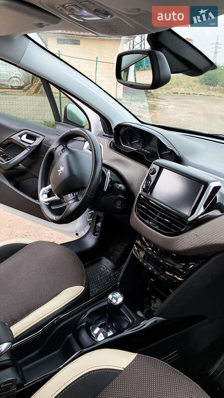 Позашляховик / Кросовер Peugeot 2008 2013 в Кривому Розі