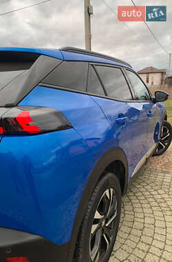Внедорожник / Кроссовер Peugeot 2008 2020 в 