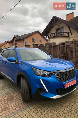 Внедорожник / Кроссовер Peugeot 2008 2020 в 