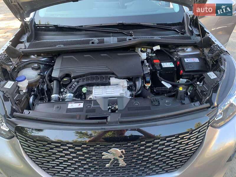 Внедорожник / Кроссовер Peugeot 2008 2021 в Кременчуге