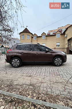 Внедорожник / Кроссовер Peugeot 2008 2015 в Сумах