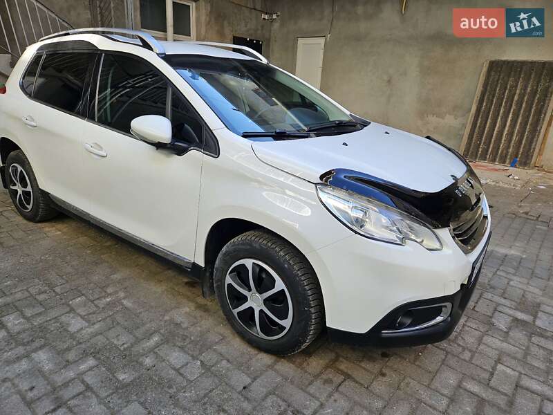 Позашляховик / Кросовер Peugeot 2008 2014 в Коломиї