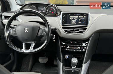 Позашляховик / Кросовер Peugeot 2008 2016 в 