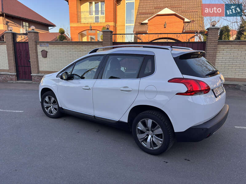 Позашляховик / Кросовер Peugeot 2008 2015 в Житомирі