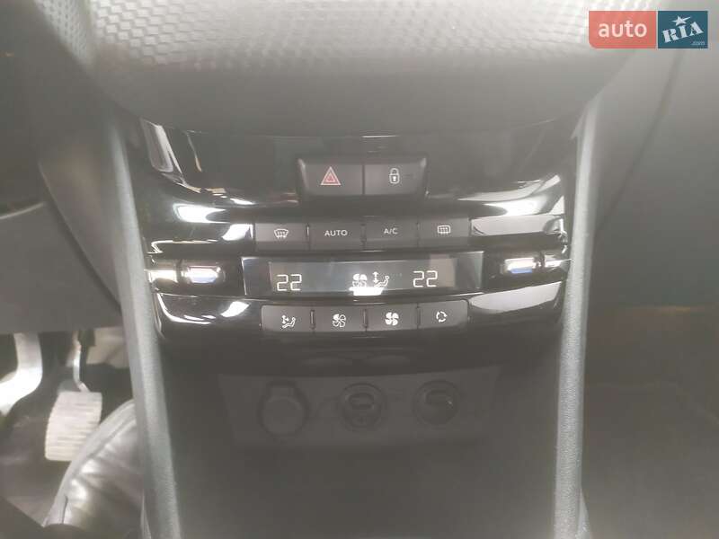 Позашляховик / Кросовер Peugeot 2008 2014 в Бродах