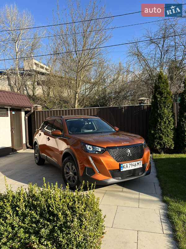 Внедорожник / Кроссовер Peugeot 2008 2021 в Киеве