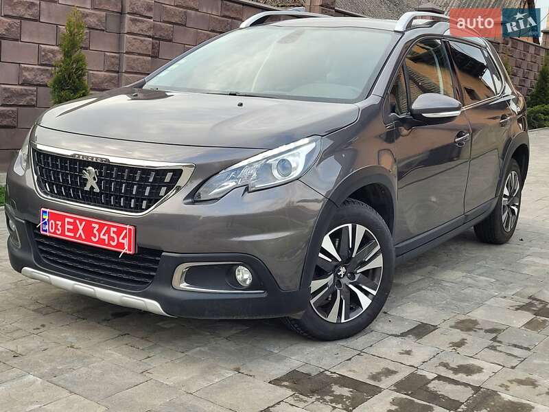 Внедорожник / Кроссовер Peugeot 2008 2018 в 