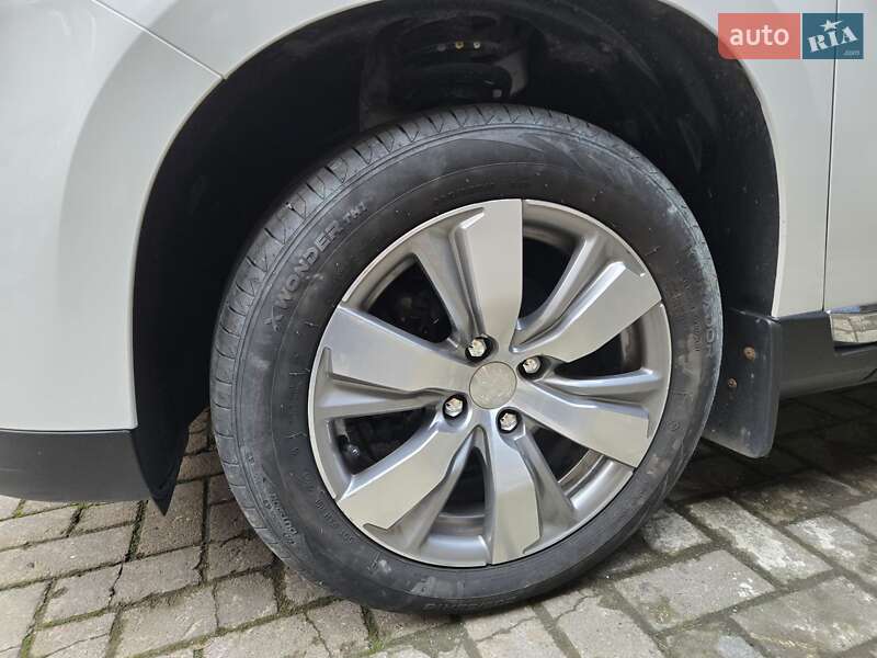 Позашляховик / Кросовер Peugeot 2008 2014 в Коломиї