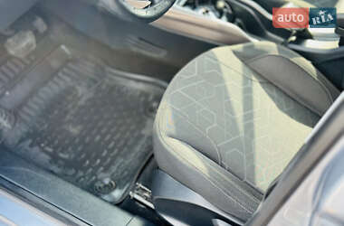 Внедорожник / Кроссовер Peugeot 2008 2013 в 