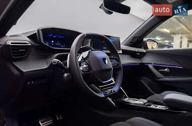 Внедорожник / Кроссовер Peugeot 2008 2023 в 
