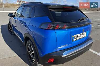 Внедорожник / Кроссовер Peugeot 2008 2021 в 