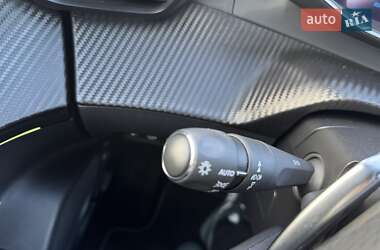 Внедорожник / Кроссовер Peugeot 2008 2021 в 