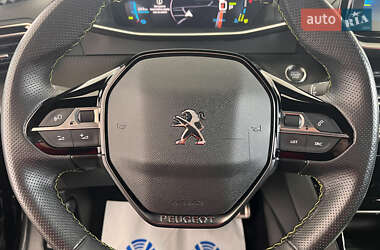Внедорожник / Кроссовер Peugeot 2008 2022 в 