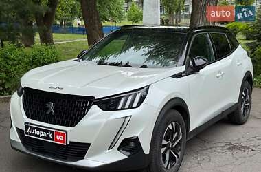 Внедорожник / Кроссовер Peugeot 2008 2021 в Киеве