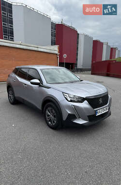 Внедорожник / Кроссовер Peugeot 2008 2020 в Киеве