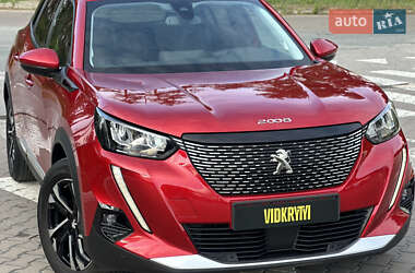 Позашляховик / Кросовер Peugeot 2008 2020 в 