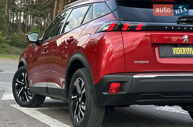 Позашляховик / Кросовер Peugeot 2008 2020 в 