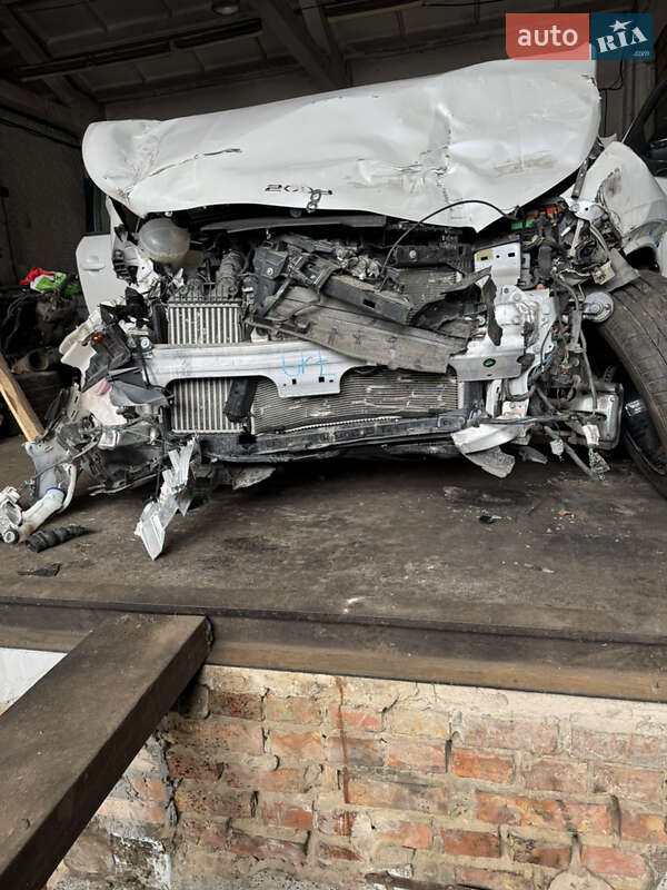 Позашляховик / Кросовер Peugeot 2008 2023 в Миронівці