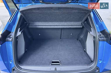 Позашляховик / Кросовер Peugeot 2008 2020 в 
